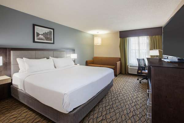  - Wingate by Wyndham Hotel Roseville - I-94, Exit 232