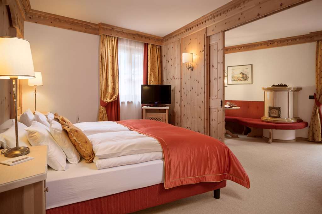 Chalet Del Sogno-guestroom-Suite,On-Site,Guest Room - Whole Room.jpg