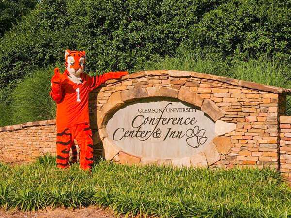 Exterior view - James F. Martin Inn Clemson