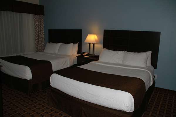 Suite - SureStay Plus Hotel by Best Western Coralville - I-80, Exit 242