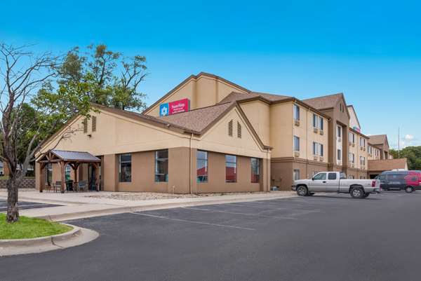 Exterior view - SureStay Plus Hotel by Best Western Coralville - I-80, Exit 242