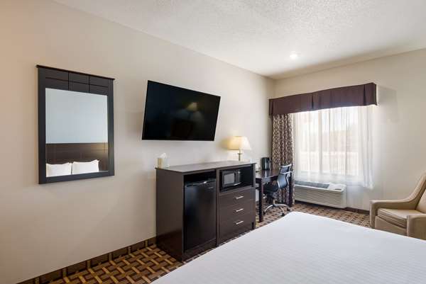 - SureStay Plus Hotel by Best Western Coralville - I-80, Exit 242
