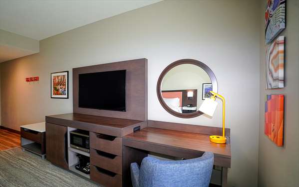  - Hampton Inn Central Colorado Springs - I-25, Exit 150