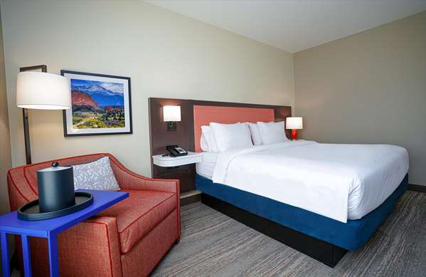  - Hampton Inn Central Colorado Springs - I-25, Exit 150