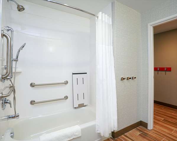  - Hampton Inn Central Colorado Springs - I-25, Exit 150