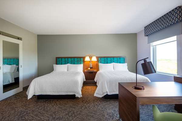  - Hampton Inn & Suites Edmonton