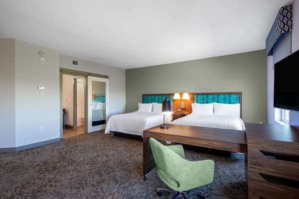  - Hampton Inn & Suites Edmonton