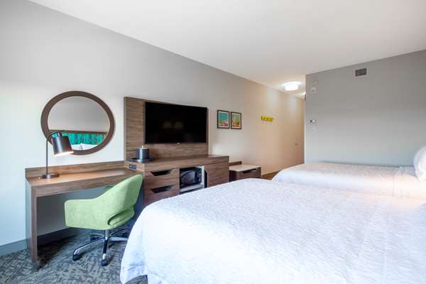  - Hampton Inn & Suites Edmonton