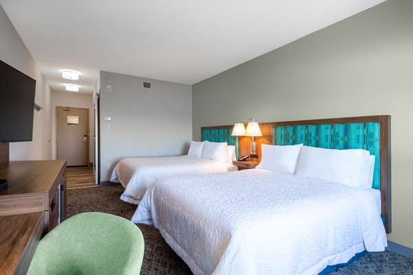  - Hampton Inn & Suites Edmonton