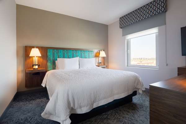  - Hampton Inn & Suites Edmonton