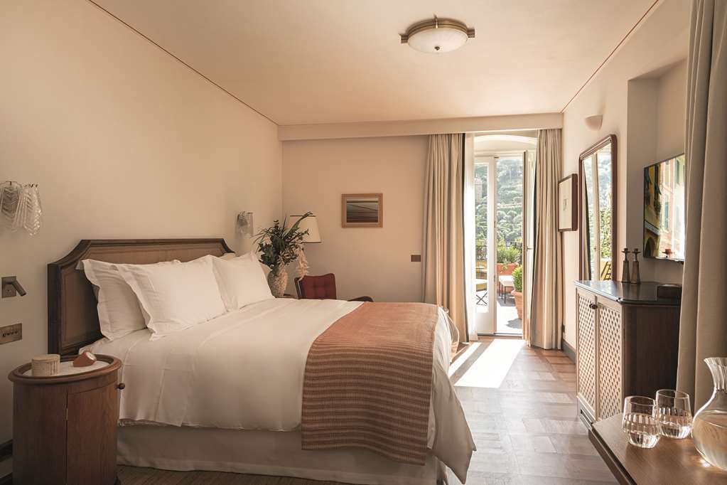 Guest photo