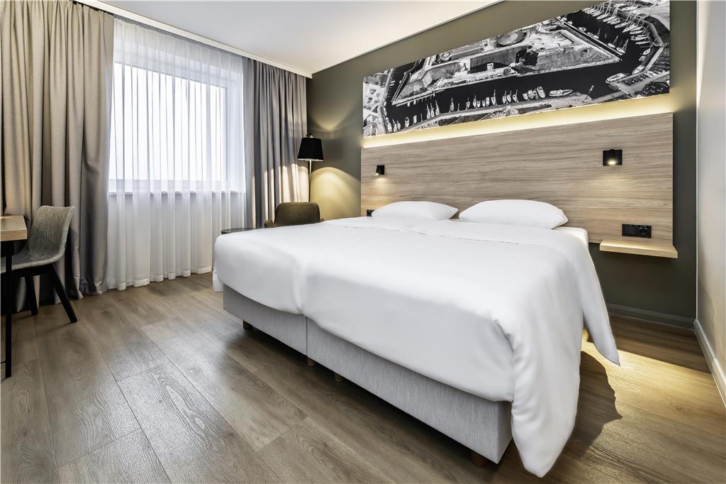PARK INN VILNIUS AIRPORT-guestroom-Guest Room,On-Site.jpg