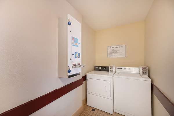 Amenities - Econo Lodge Route 66 Flagstaff - I-40, Exit 198