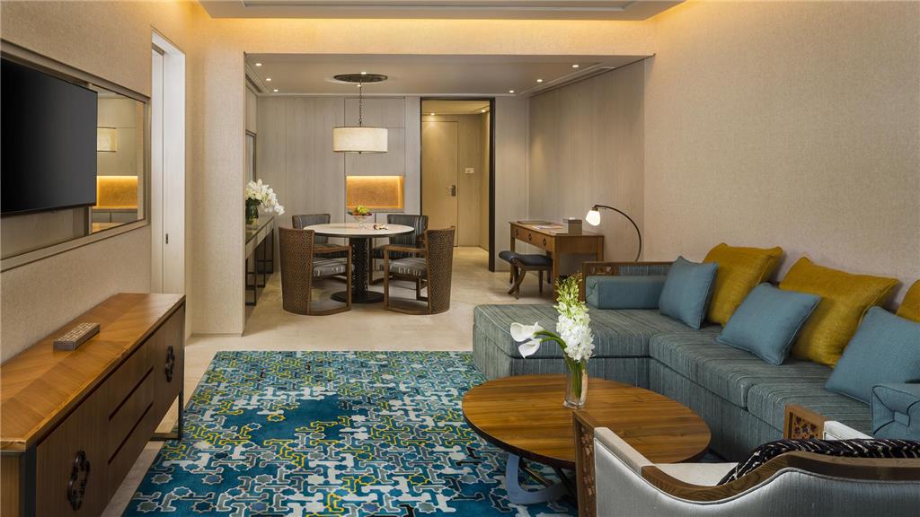 Kempinski Summerland Beirut-guestroom-Guest Room,Living Area,On-Site.jpg