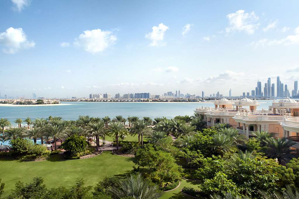Kempinski Hotel & Residences Palm Jumeirah in Dubai