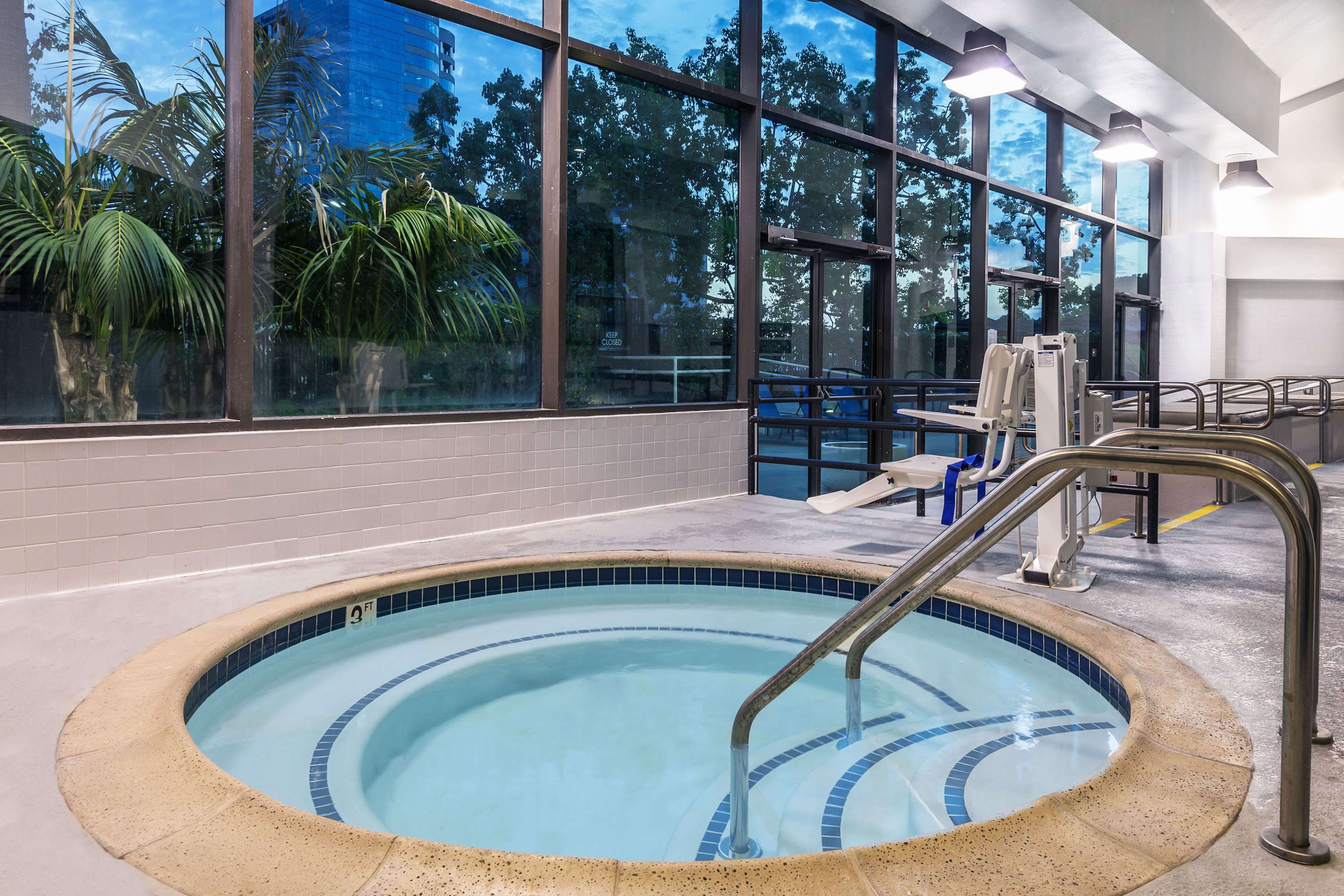 IRV SH Hot Tub | Sonesta Irvine