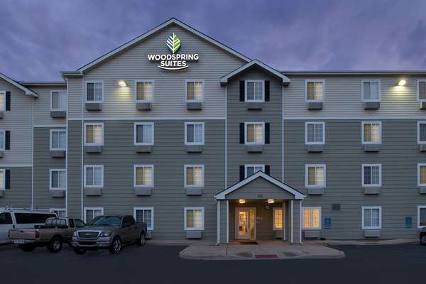 Exterior view - WoodSpring Suites Madison - I-565, Exit 8
