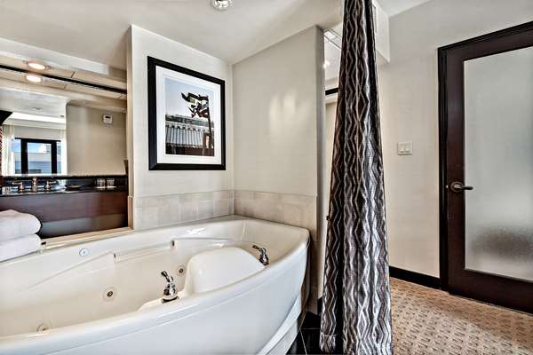  - Hotel 43 Downtown Boise