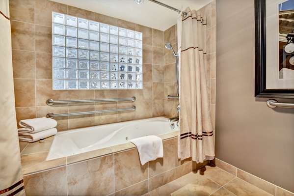  - Hotel 43 Downtown Boise