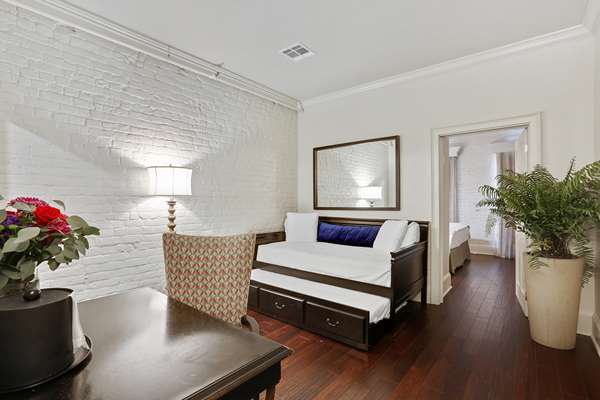  - La Galerie Hotel French Quarter New Orleans