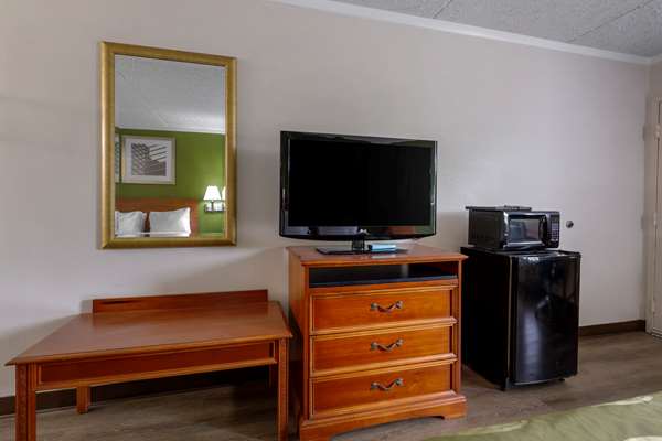  - Quality Inn Roxboro
