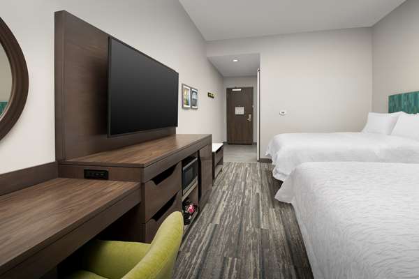  - Hampton Inn & Suites Lexington