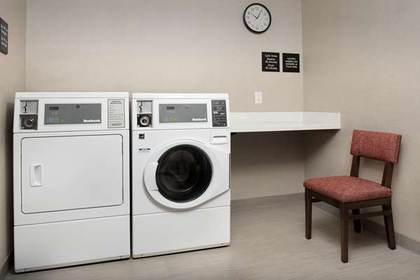  - Hampton Inn & Suites Lexington