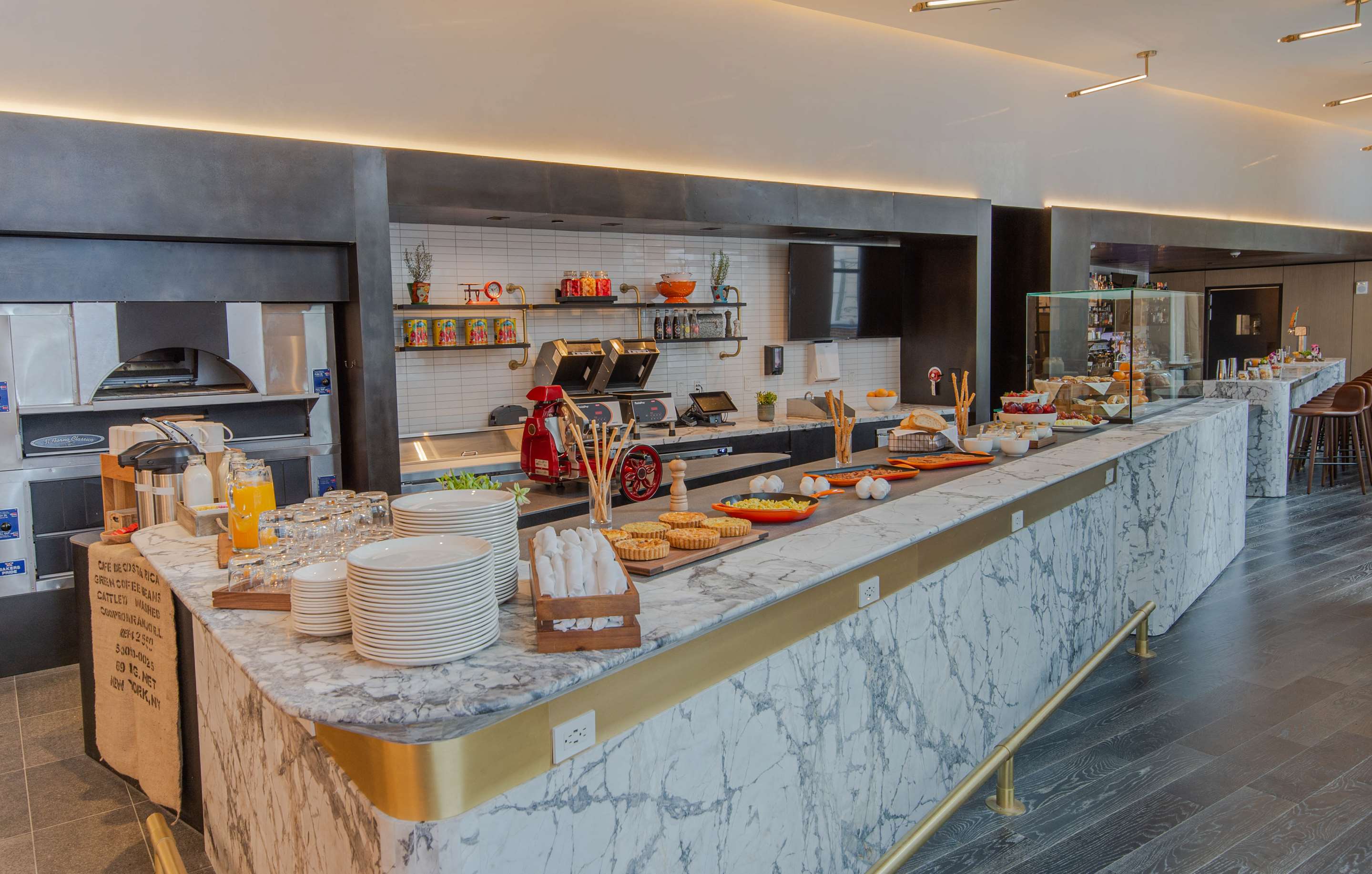 BarLounge | Canopy by Hilton Jersey City Arts District