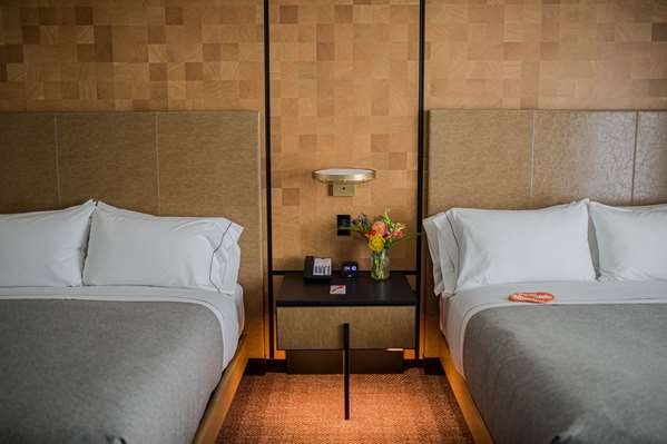  - Canopy by Hilton Hotel City Arts District Jersey City