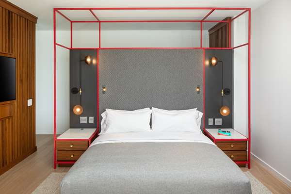  - Canopy by Hilton Hotel Downtown Grand Rapids - I-196, Exit 77C