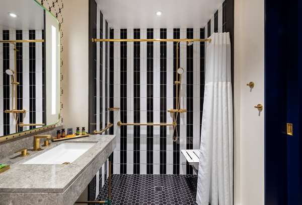  - Canopy by Hilton Hotel Center City Philadelphia