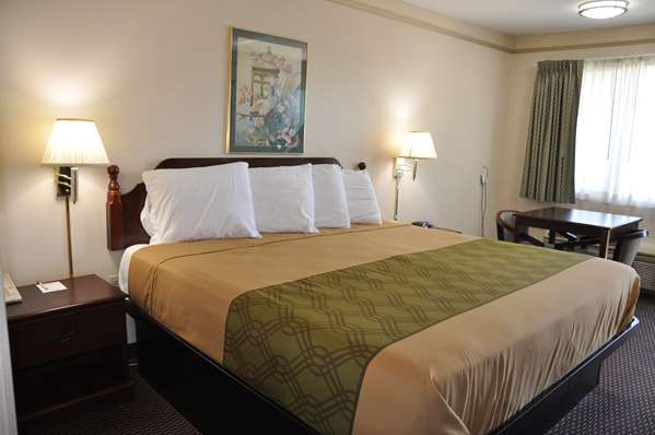  - SureStay Hotel by Best Western Castro Valley