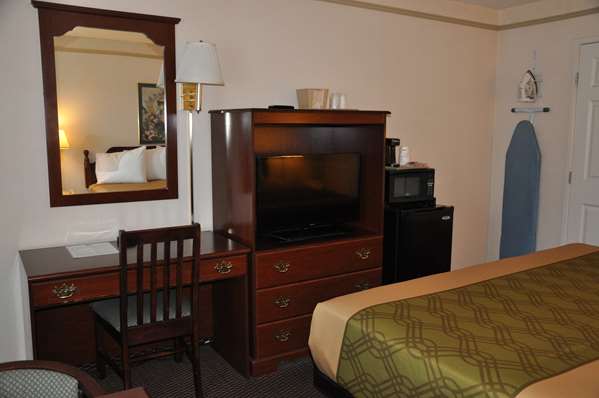  - SureStay Hotel by Best Western Castro Valley
