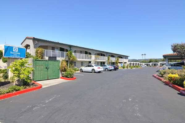 Exterior view - SureStay Hotel by Best Western Castro Valley