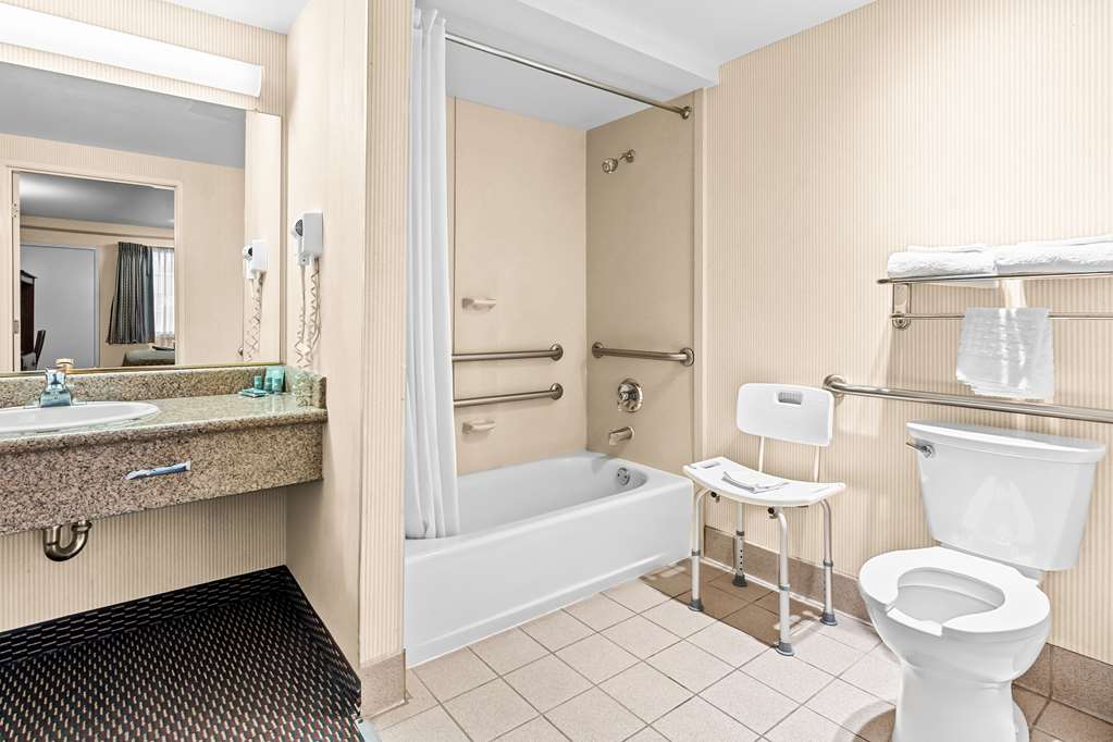 SureStay by Best Western Castro Valley-guestroom-Guest Room,Bathroom,On-Site.jpg