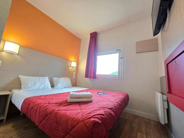 HOTEL PREMIERE CLASSE TROYES SUD - Parc Saint Thibault