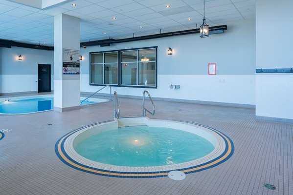 Pool - Prestige Treasure Cove Resort Prince George