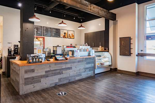 Restaurant - Prestige Treasure Cove Resort Prince George