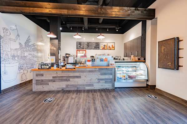 Restaurant - Prestige Treasure Cove Resort Prince George