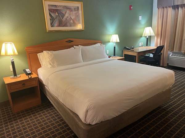  - SureStay Plus Hotel by Best Western San Jose