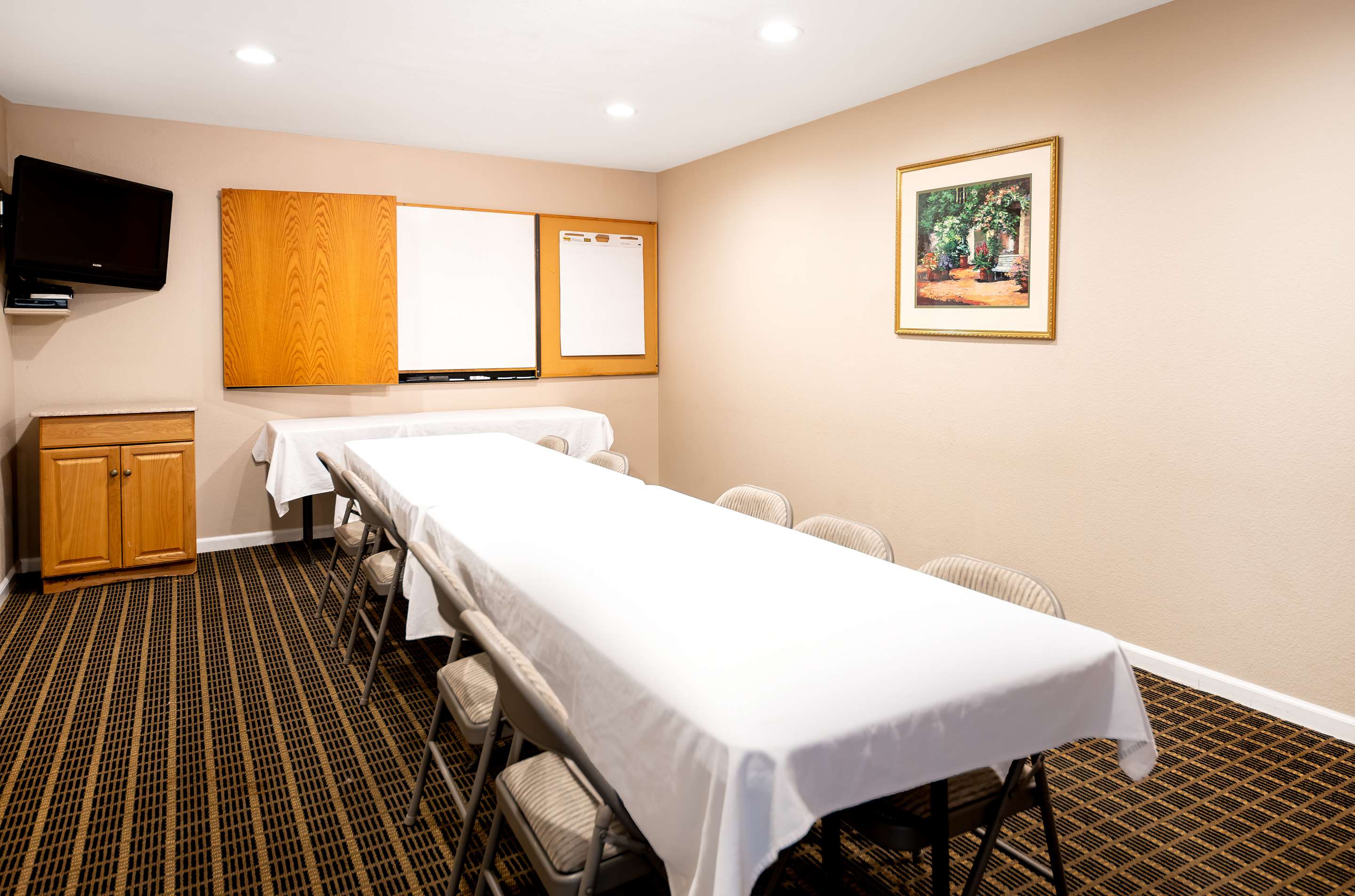 Meeting Space | SureStay Plus Hotel by Best Western San Jose Central City