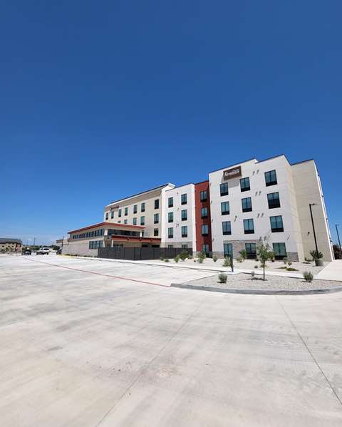 Exterior view - Best Western Plus Executive Residency Carlsbad Hotel