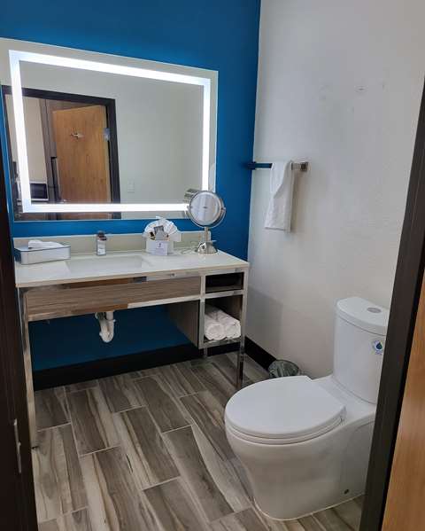  - Best Western Plus Executive Residency Carlsbad Hotel