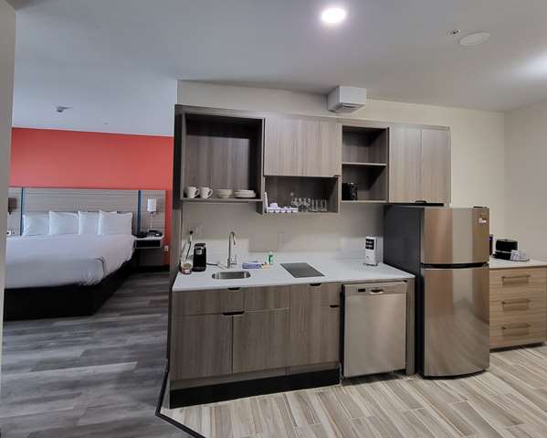  - Best Western Plus Executive Residency Carlsbad Hotel