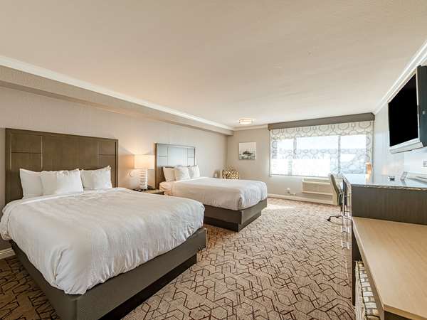  - Amanzi Ventura Hotel - US 101, Exit 70