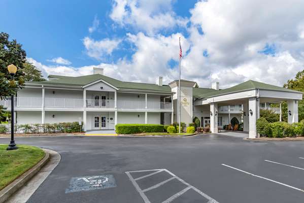 Exterior view - Quality Inn Fayetteville
