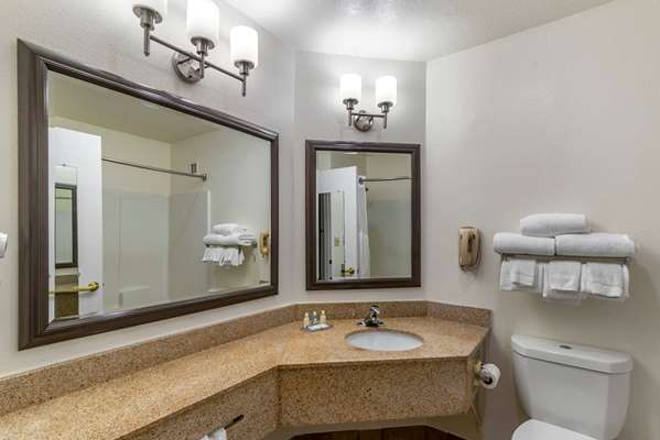  - Quality Inn Fayetteville