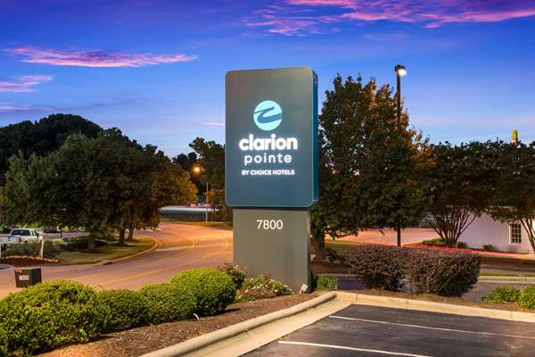  - Clarion Pointe Hotel Airport Greensboro - I-40, Exit 210