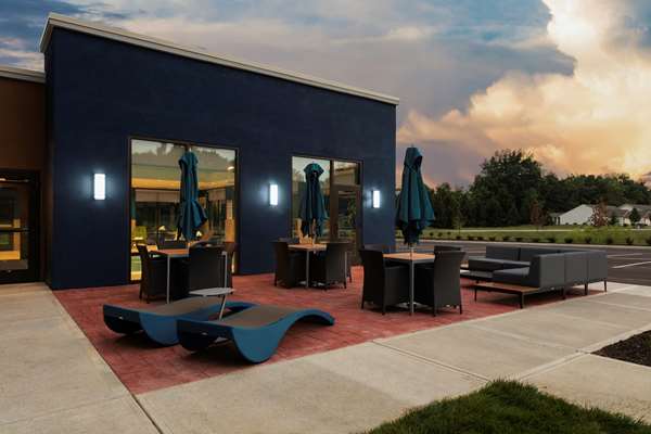 Exterior view - Hampton Inn & Suites Avon