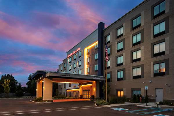 Exterior view - Hampton Inn & Suites Avon